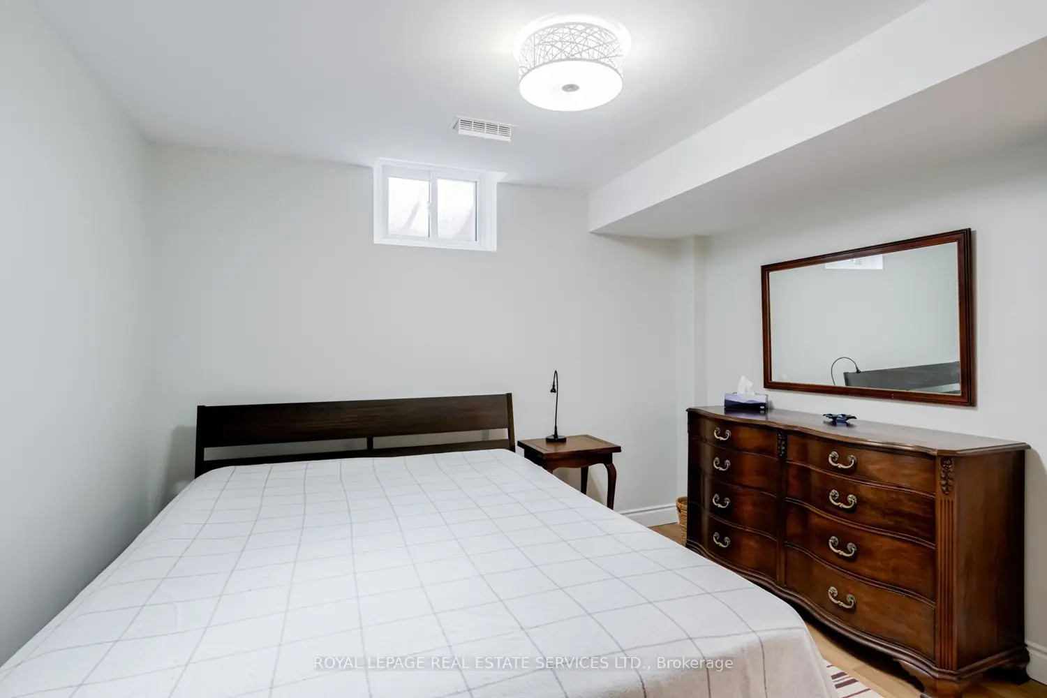 Additional image 13 of 92 Gray Avenue