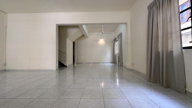 Semi-Detached at Butterfly Avenue (Sennett Estate)