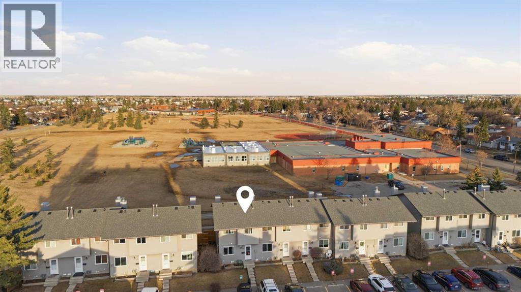 6020 temple Drive NE