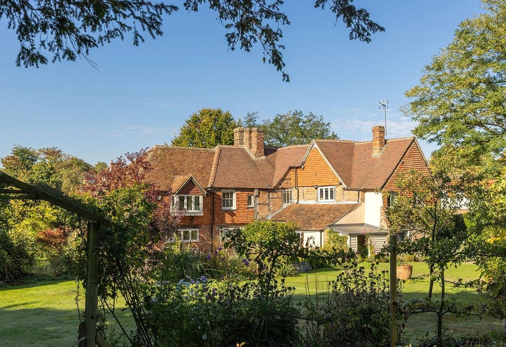 5 bed detached house for saleStation Road, Kintbury, Hungerford, Berkshire RG17