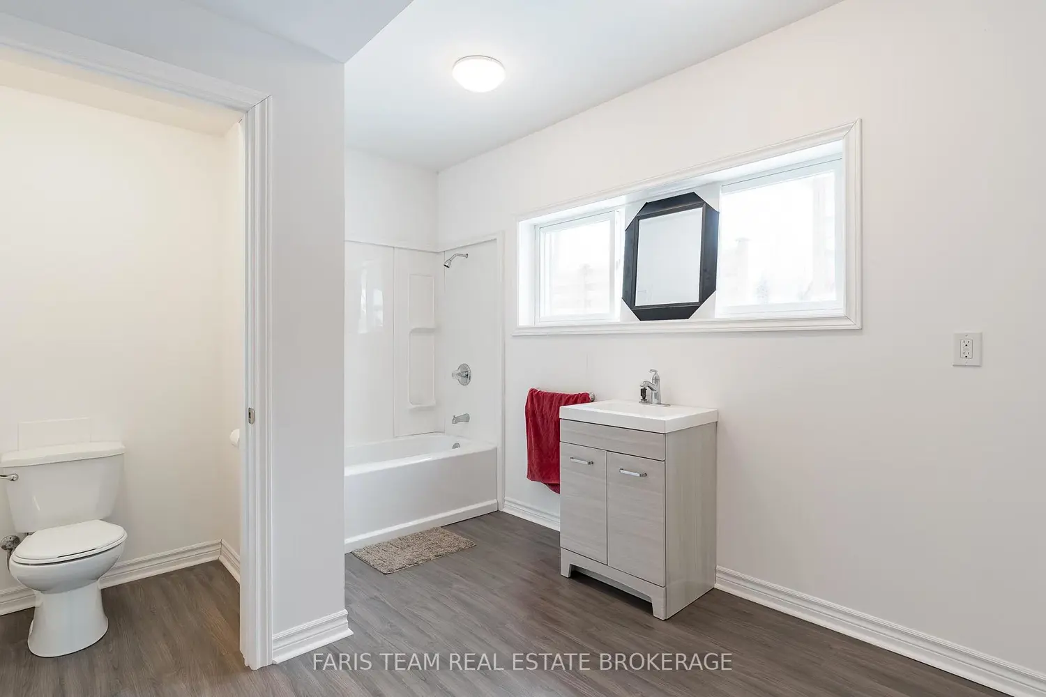 Additional image 16 of 50 Breithaupt Crescent