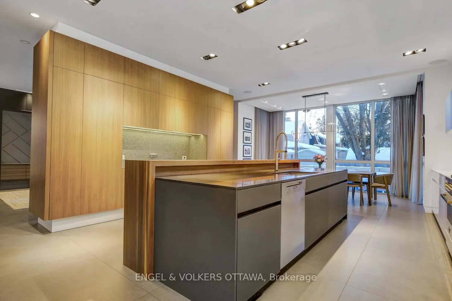 Additional image 10 of 608 Byron Avenue