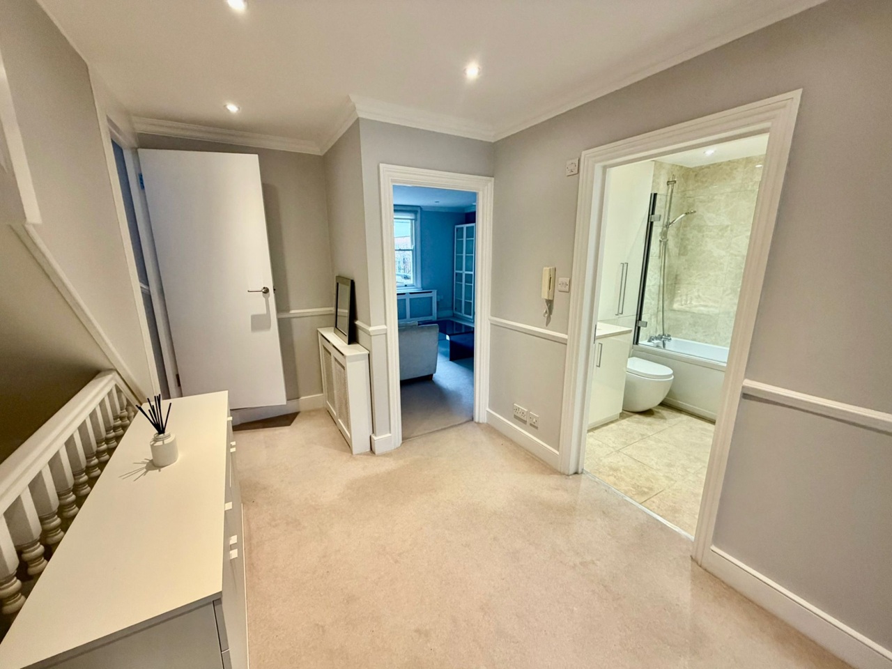 Additional image 12 of 3 Bed Flat, Marloes Road, W8, N1 7GU