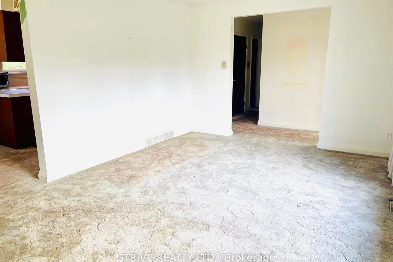 6 Galsworthy Drive photo 3