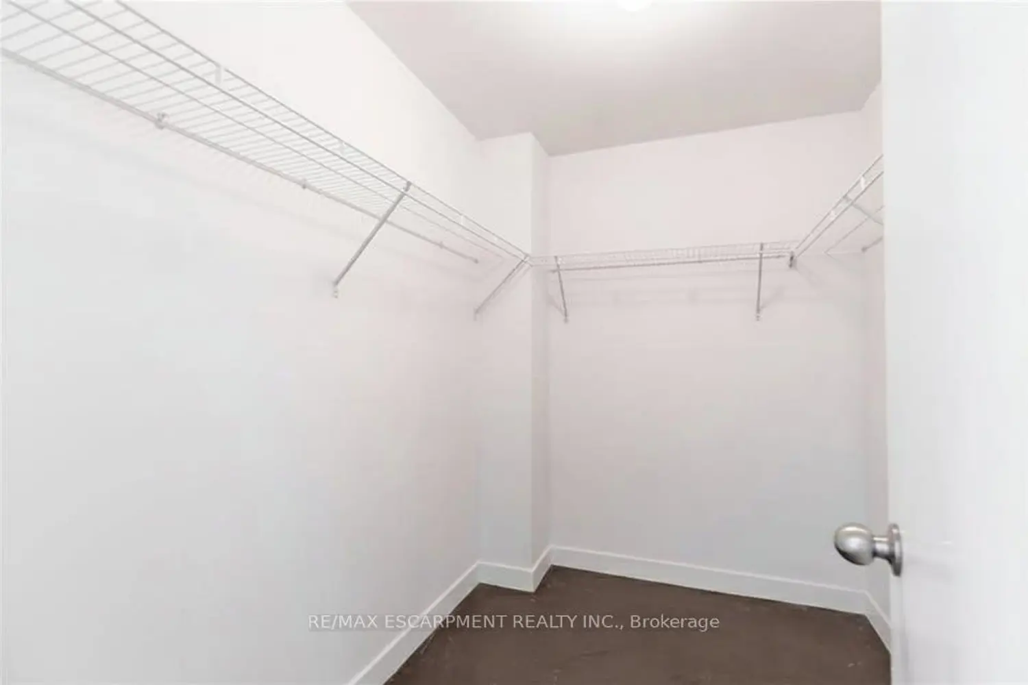 Additional image 17 of 66 Bay Street #106