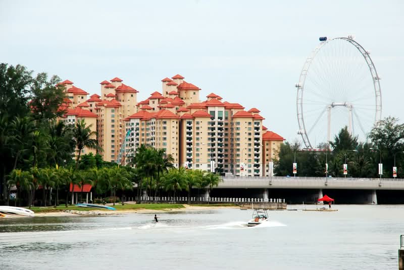 Additional image 25 of 5 Rhu Cross