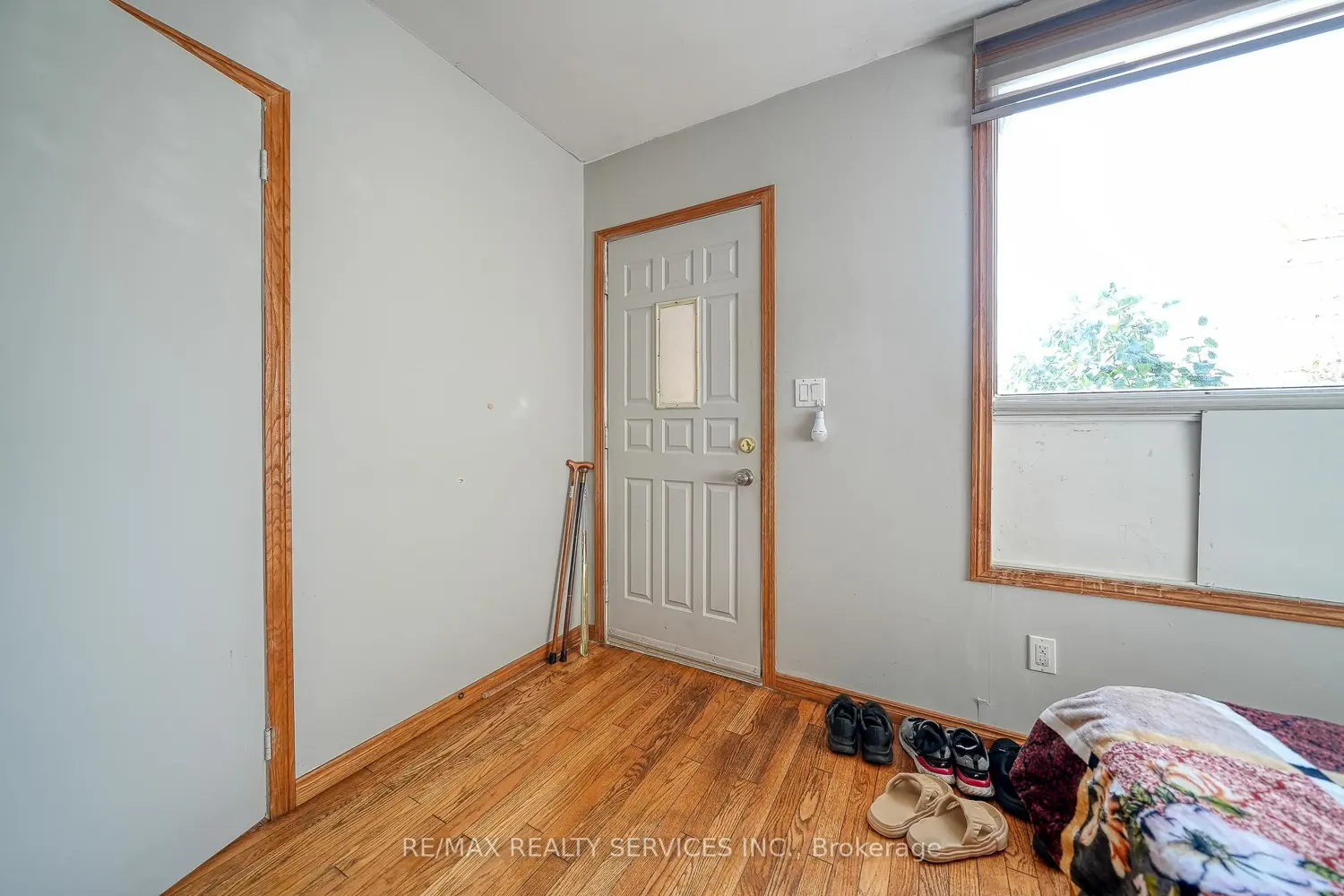 24 Norlan Avenue photo 3