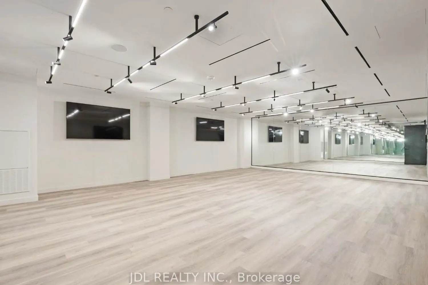 Additional image 13 of 127 Broadway Avenue 3410