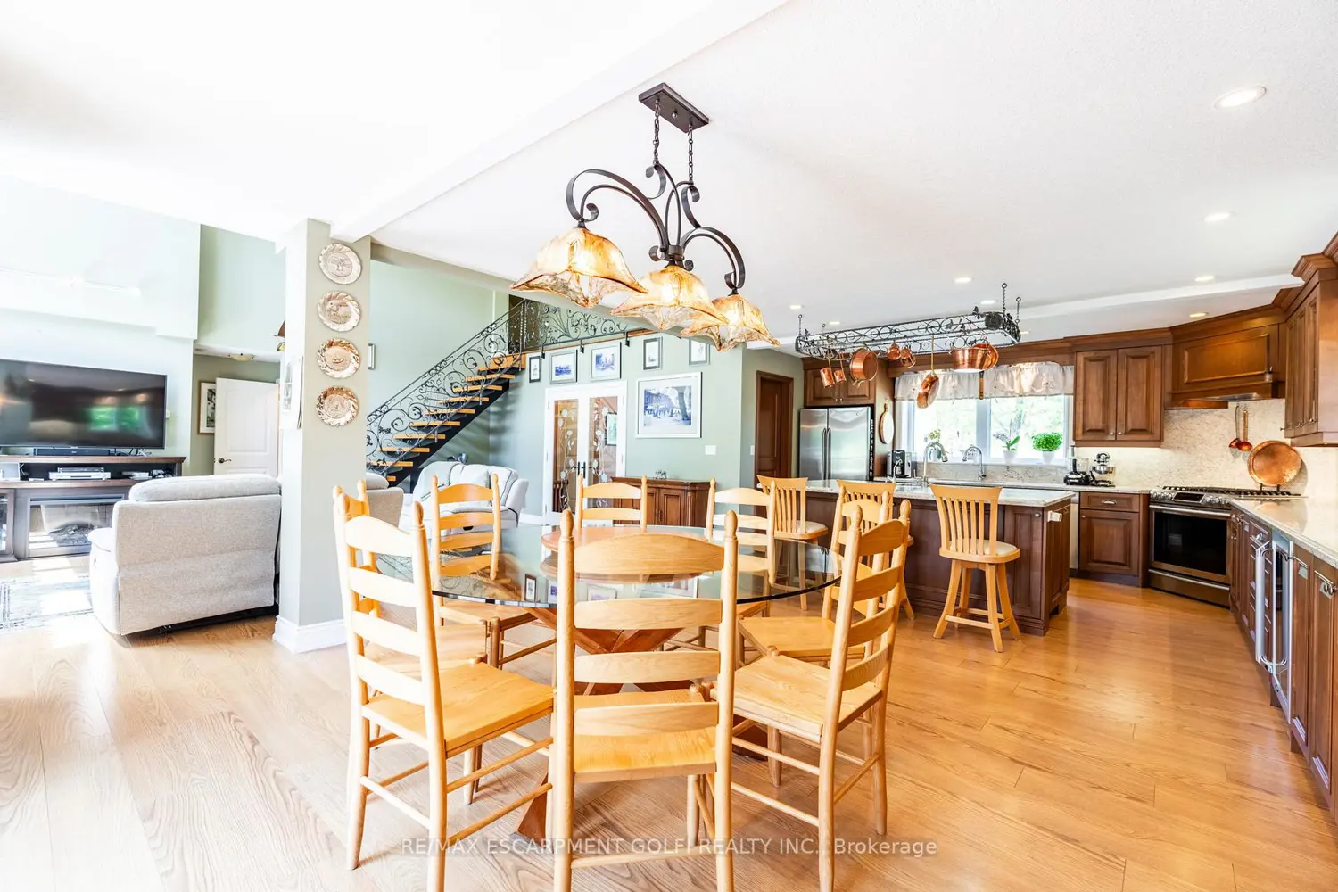 Additional image 16 of 994030 Mono-Adjala Townline