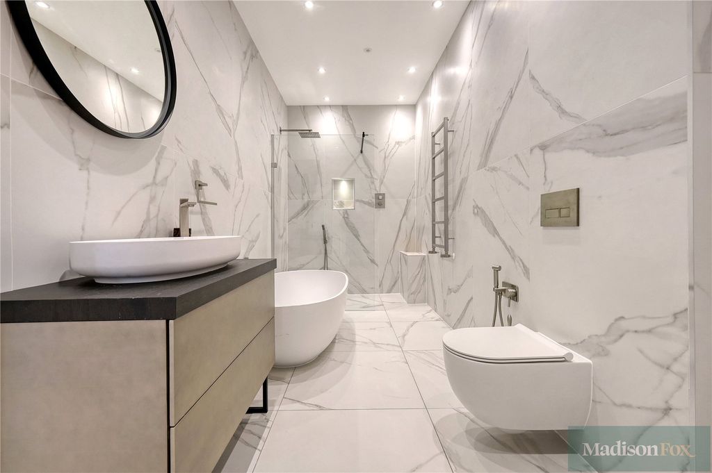 Additional image 38 of 4 bed flat for saleClaybury Hall, Regents Drive, Woodford Green IG8