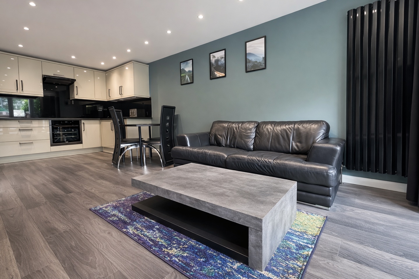 3 Bed Flat, Bullen Street, SW11, N1 7GU