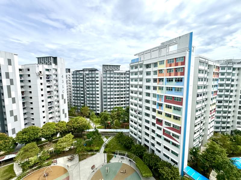 458 Yishun Avenue 11