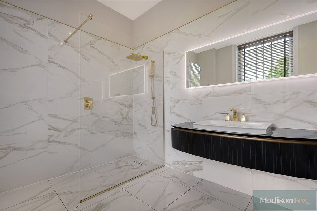 Additional image 24 of 4 bed flat for saleClaybury Hall, Regents Drive, Woodford Green IG8