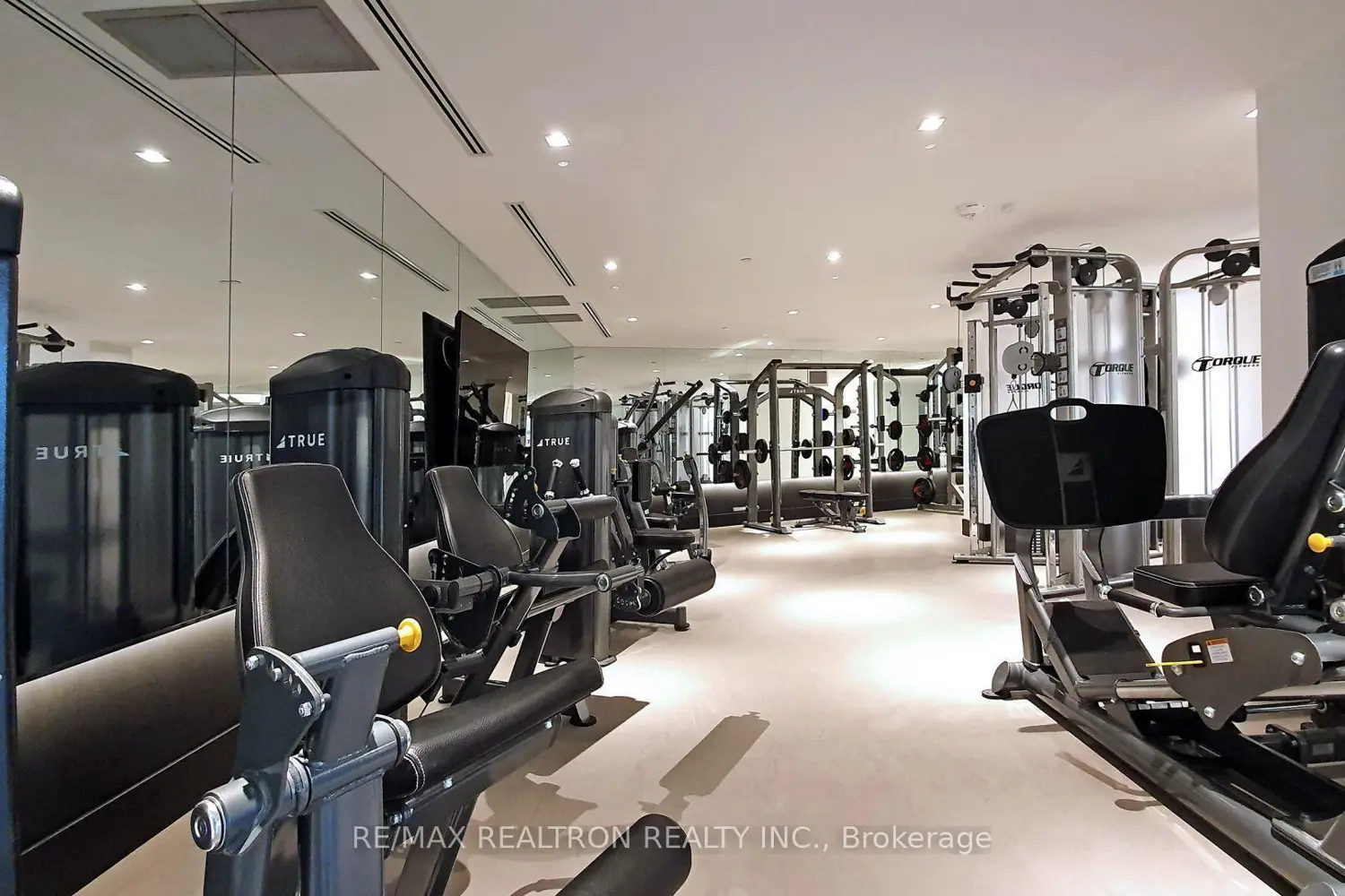 Additional image 17 of 2916 Highway 7 Road 904