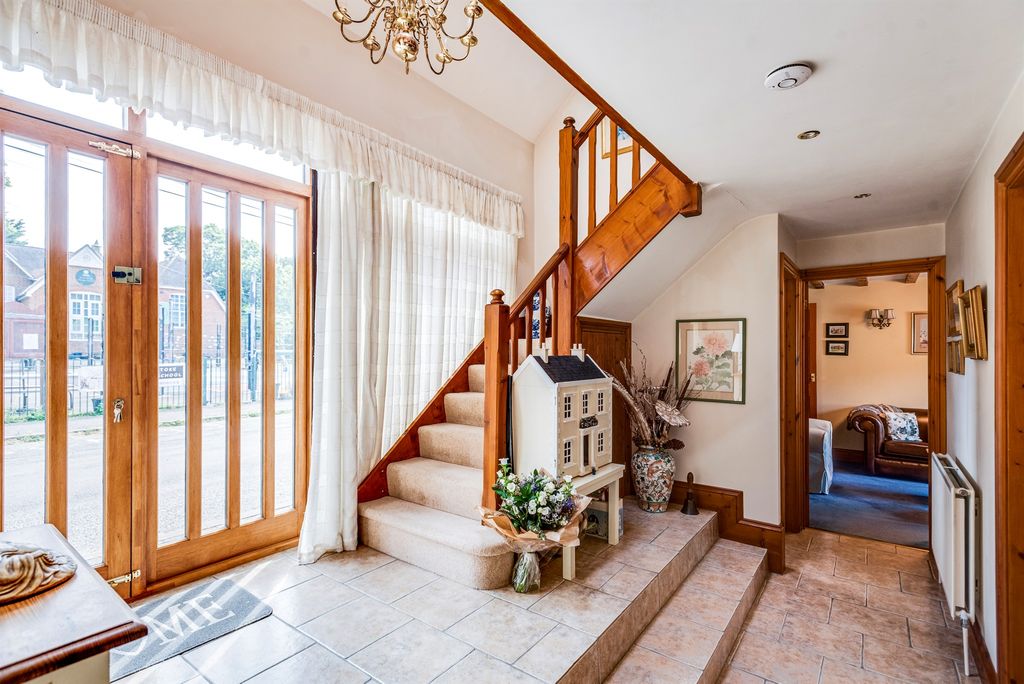 Additional image 18 of 5 bed detached house for saleThe Street, South Stoke, Reading RG8