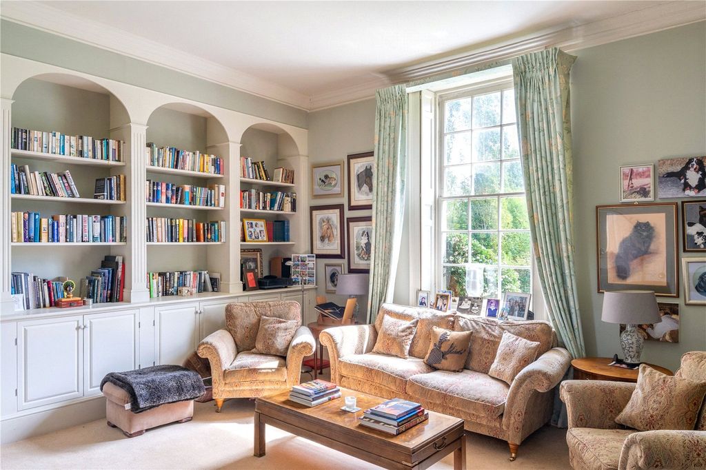 Additional image 15 of 7 bed equestrian for saleThe Whole | Hillfields Farm, Lower Basildon, Reading, Berkshire RG8