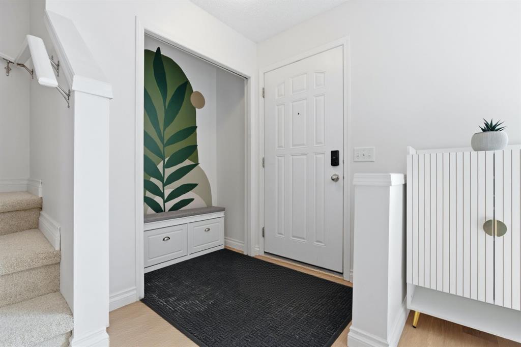 Additional image 4 of 213 Toscana Gardens NW, Calgary, AB, T3L 3C3