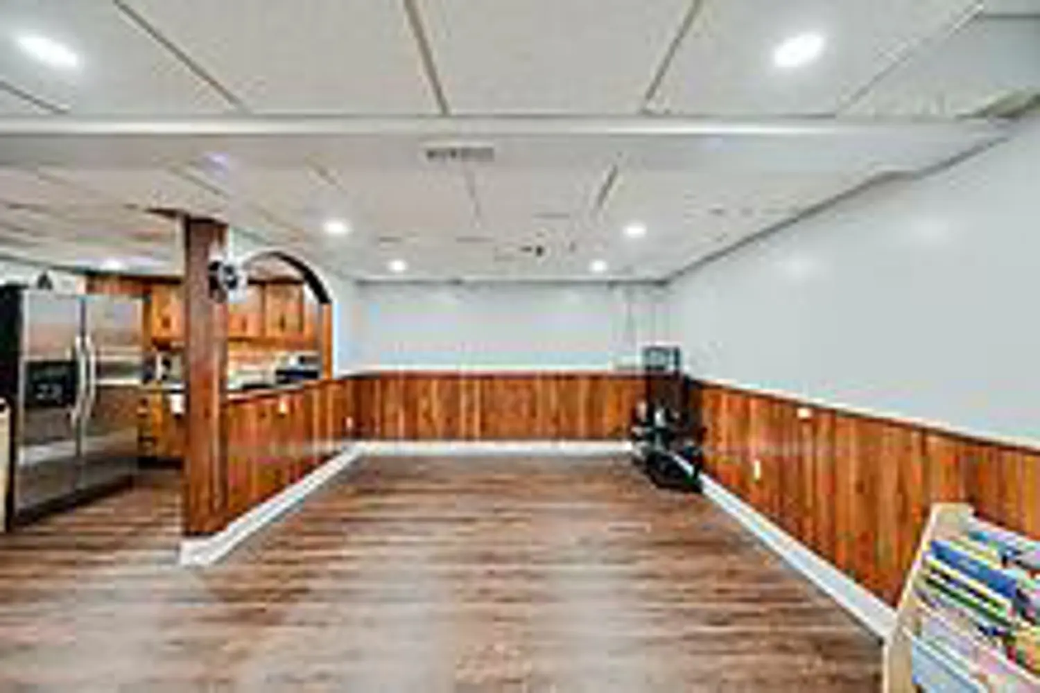 Additional image 18 of 7560 Goreway Drive 27