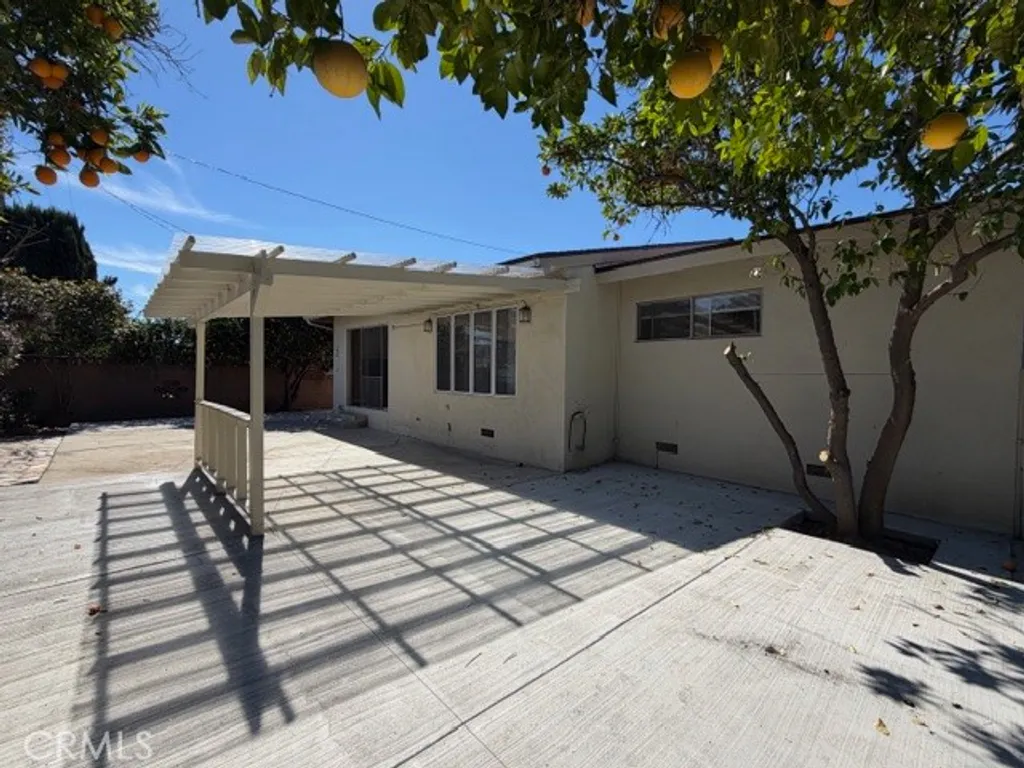 5032 Fiesta Avenue, Temple City, CA 91780