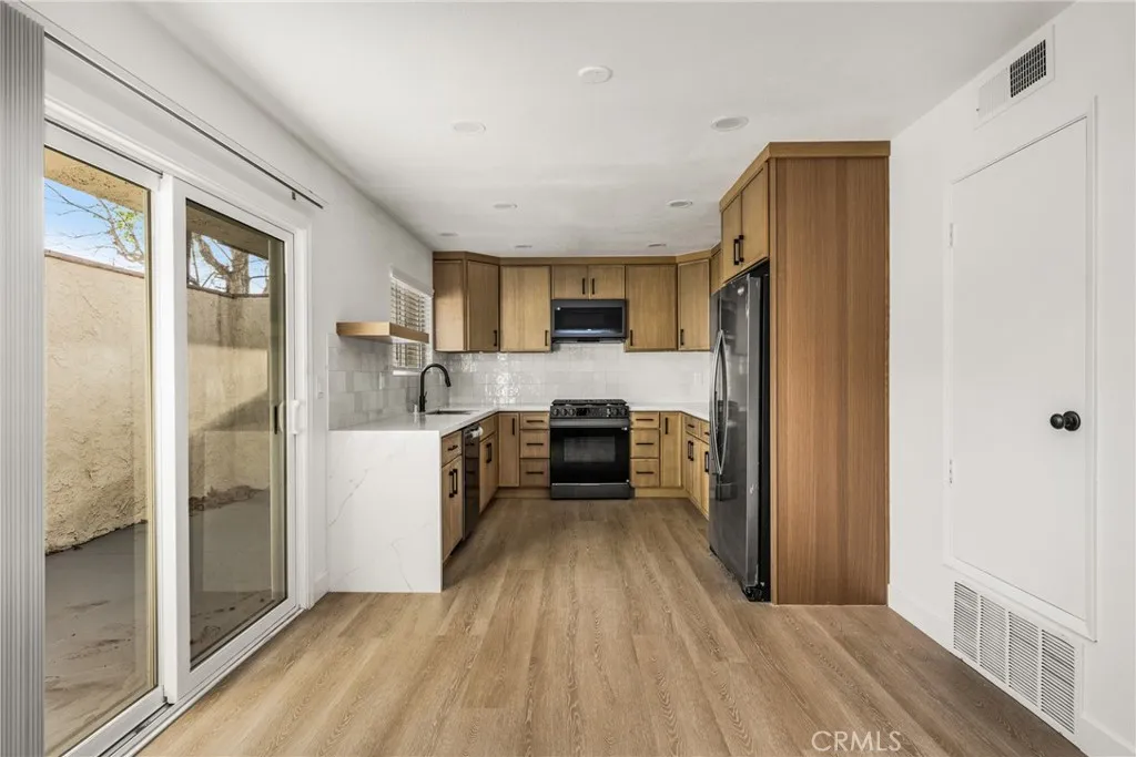 Additional image 23 of 2565 Santa Ana Ave Unit 5, Costa Mesa, CA 92627