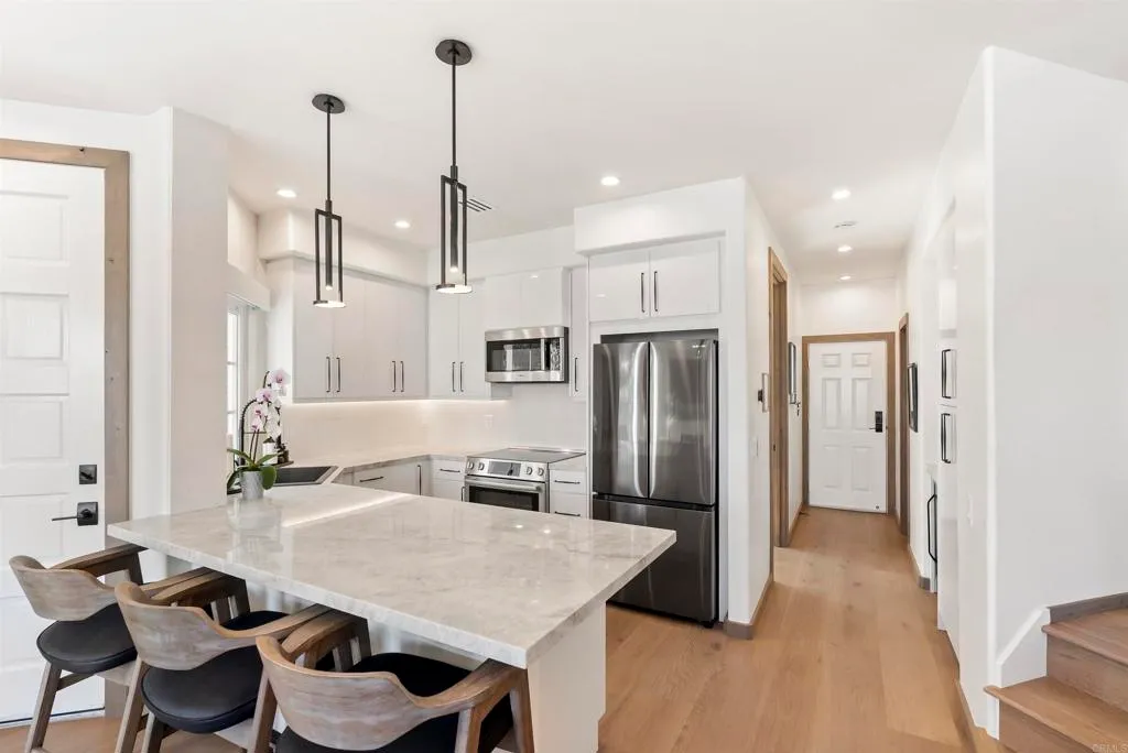 Additional image 21 of 2923 Sandy Pointe Unit 8, Del Mar, CA 92014