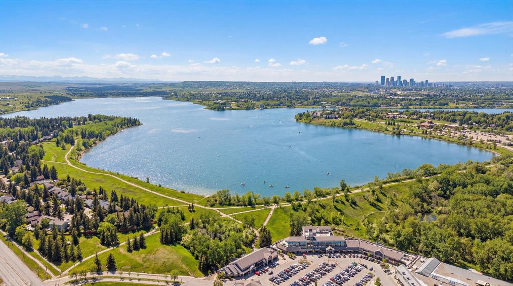 Additional image 3 of 119 Pumpmeadow Place SW, Calgary, AB, T2V 5C9