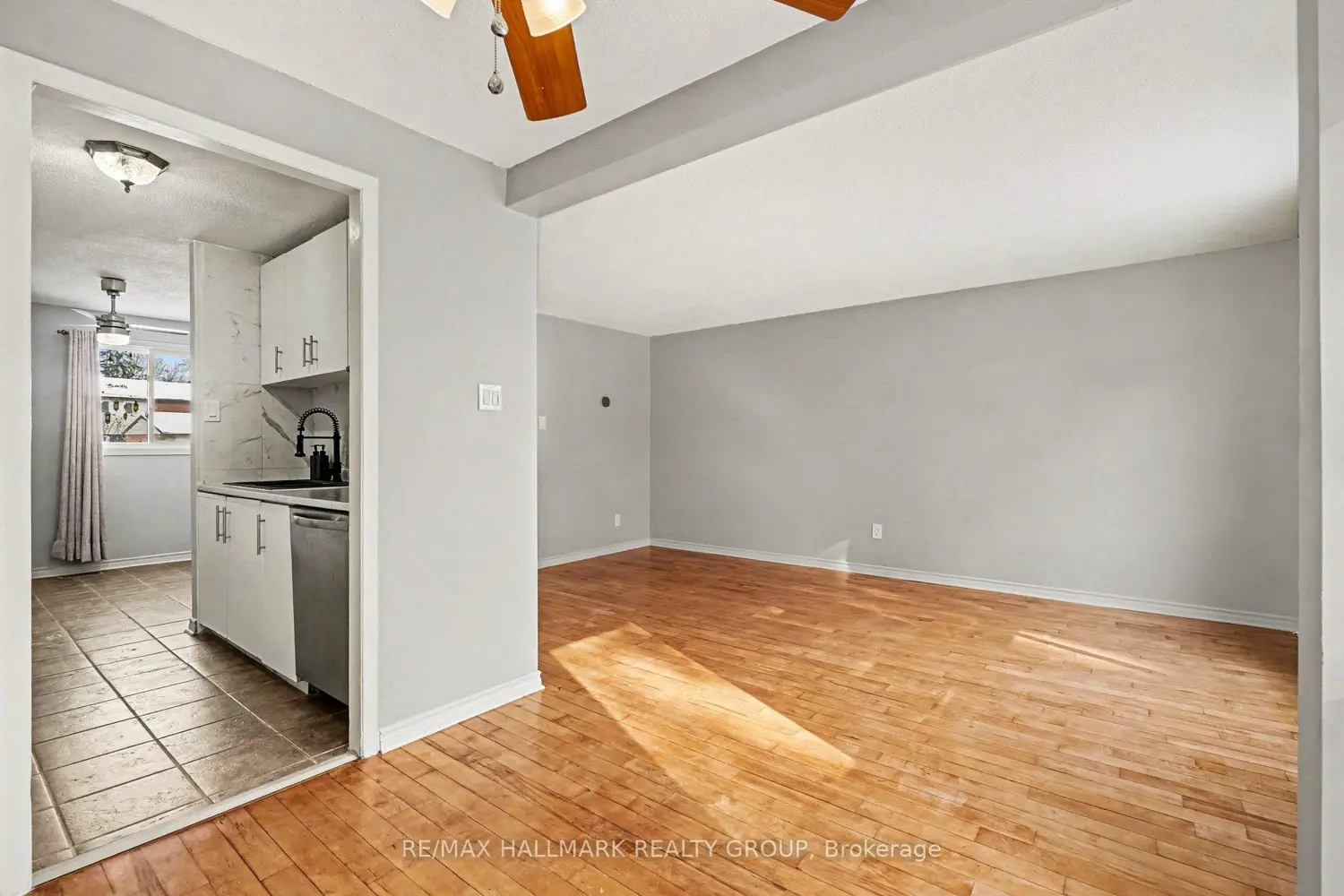 Additional image 8 of 7846 Jeanne D'arc Boulevard 55