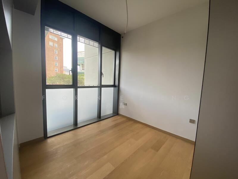 Additional image 9 of 28 Handy Road