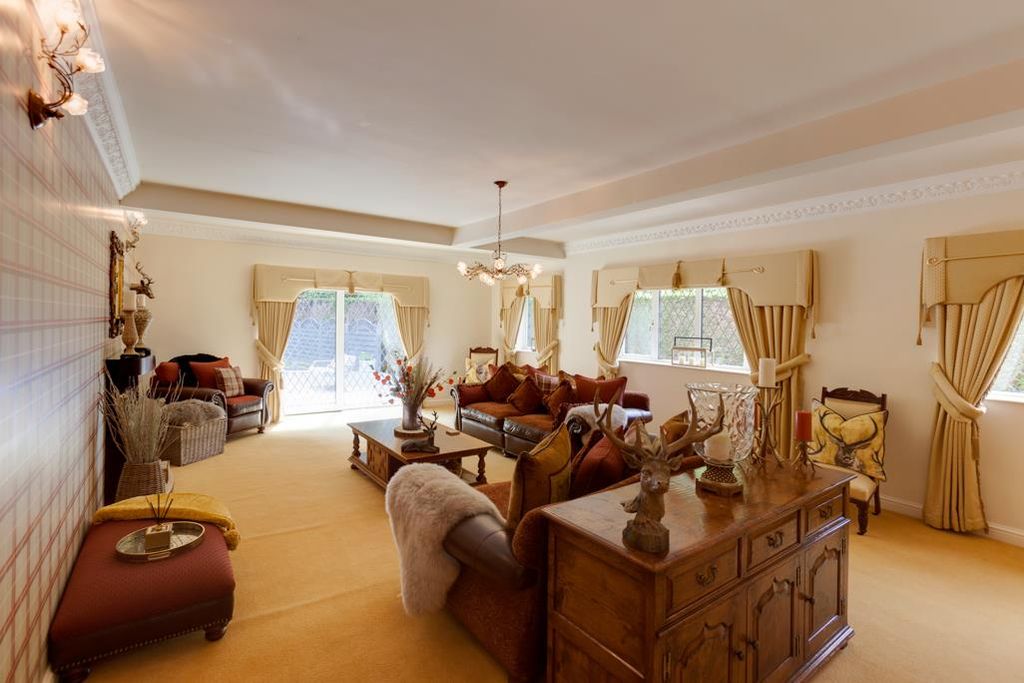 Additional image 11 of 9 bed detached house for saleRotherham Road, Killamarsh, Sheffield S21