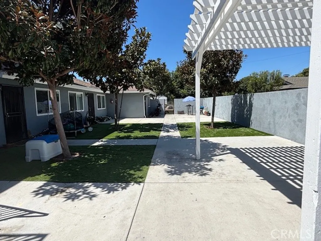 Additional image 25 of 17132 Emerald Ln Unit 4, Huntington Beach, CA 92647