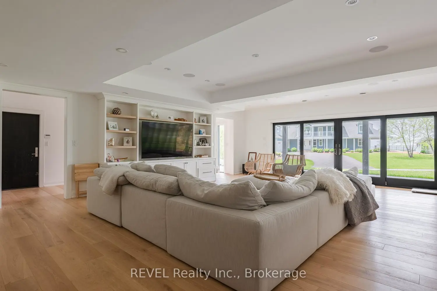 4940 South Shore Road photo 5