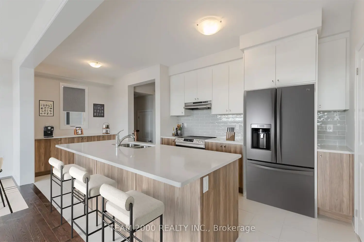 Additional image 4 of 115 Player Drive