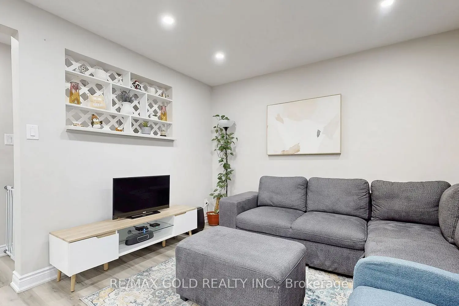 Additional image 3 of 12 Glencastle Square