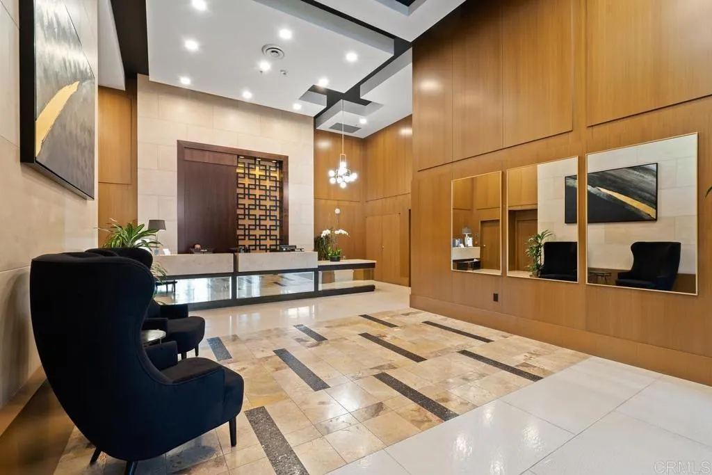 700 W E Street Unit 801, San Diego, CA 92101