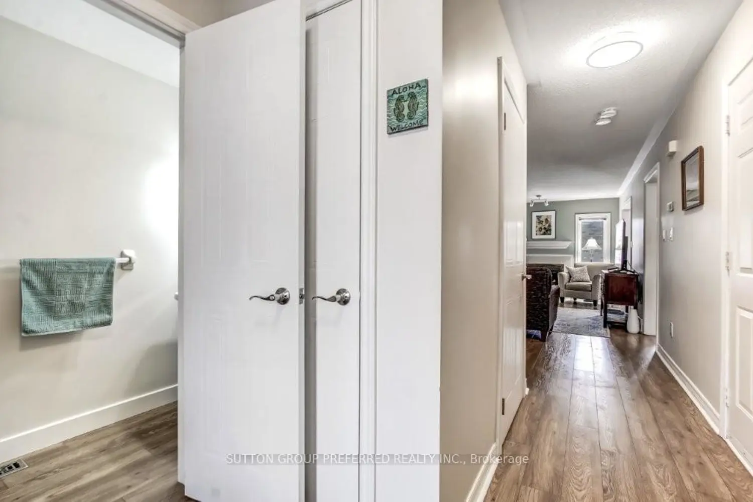 1015 Farnham Road 12 photo 4