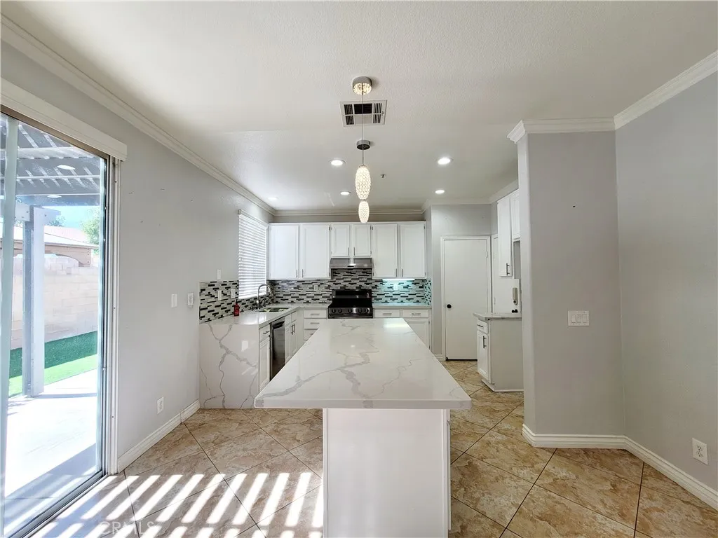 Additional image 25 of 13546 Hatcher Place, Fontana, CA 92336
