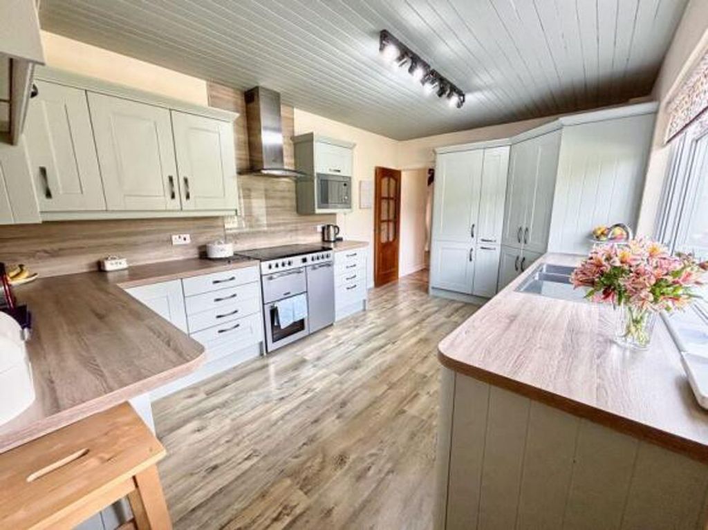 Additional image 6 of 4 bed detached house for saleZig-Zag Lane, Porthcawl CF36