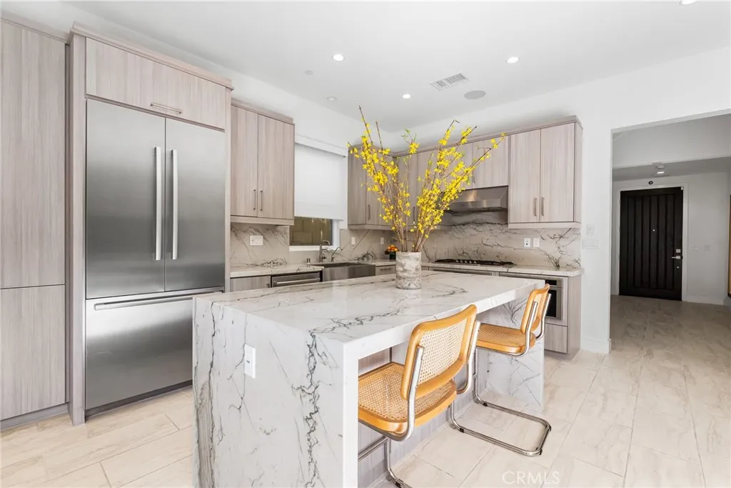 Additional image 47 of 120 Linda Vista, Irvine, CA 92618