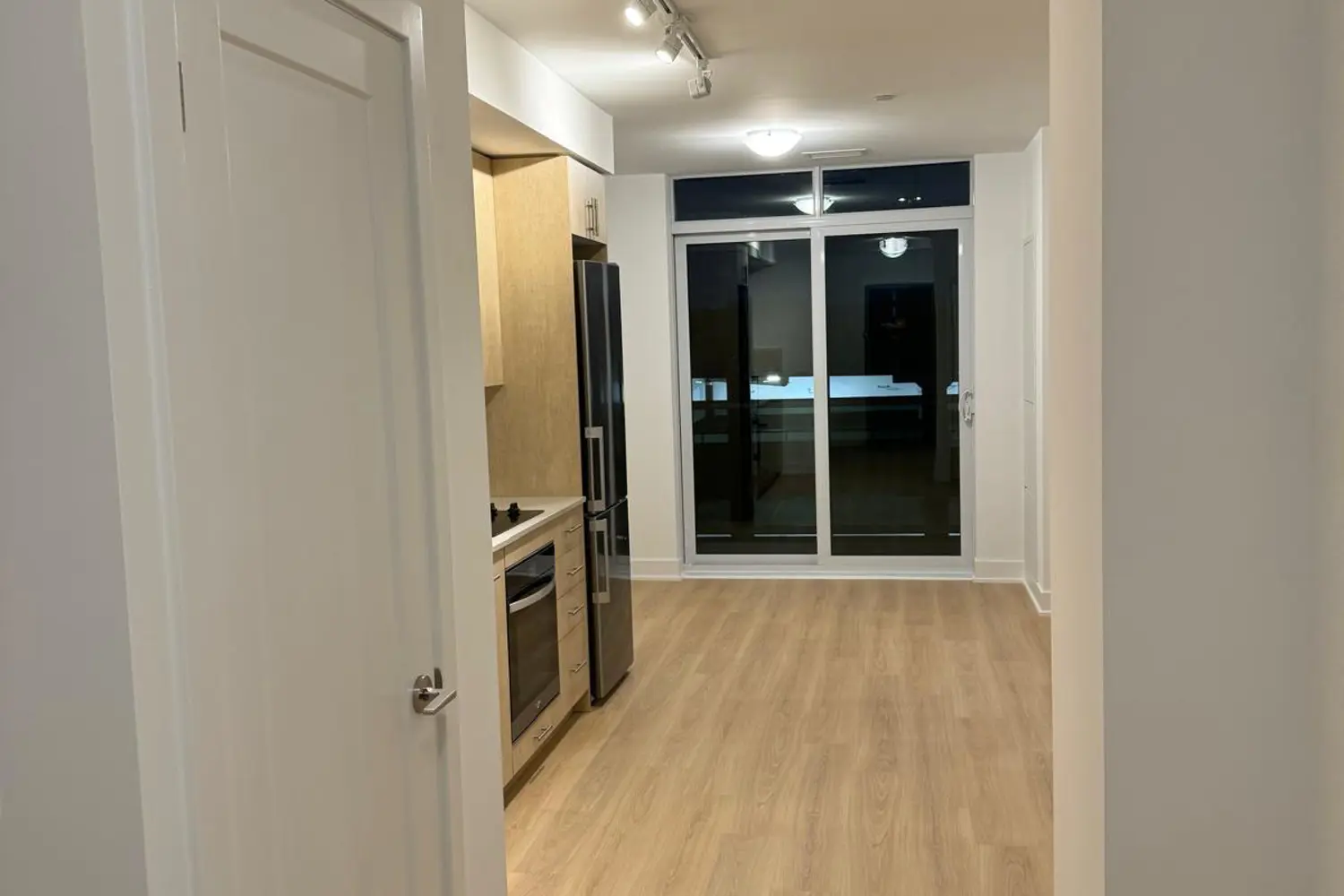 Additional image 6 of 2545 Simcoe Street 338