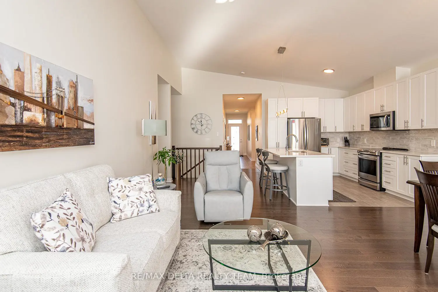 Additional image 5 of 373 Sterling Avenue