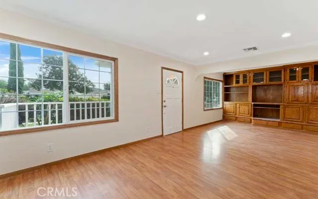 Additional image 28 of 911 N Pass Ave, Burbank, CA 91505