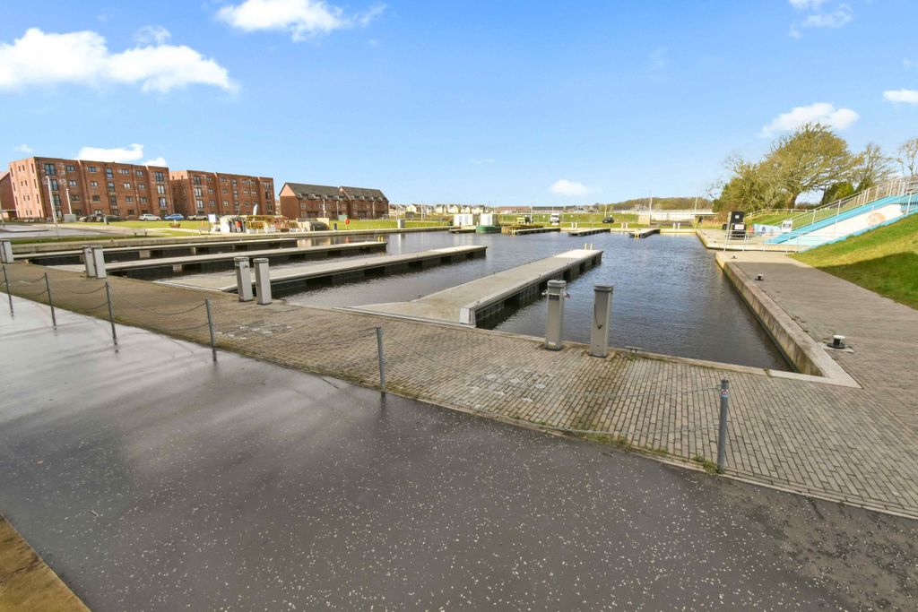 Additional image 11 of 3 bed flat for saleCanal View, Winchburgh EH52