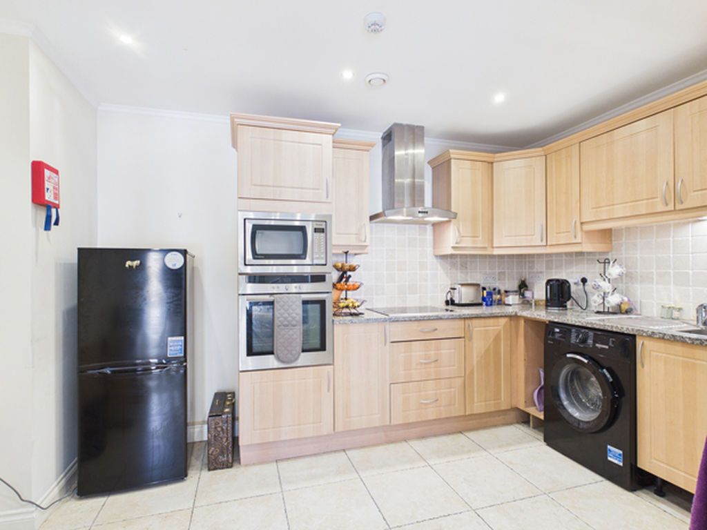 Additional image 9 of 2 bed flat for saleHafan Tywi, The Parade, Carmarthen SA31
