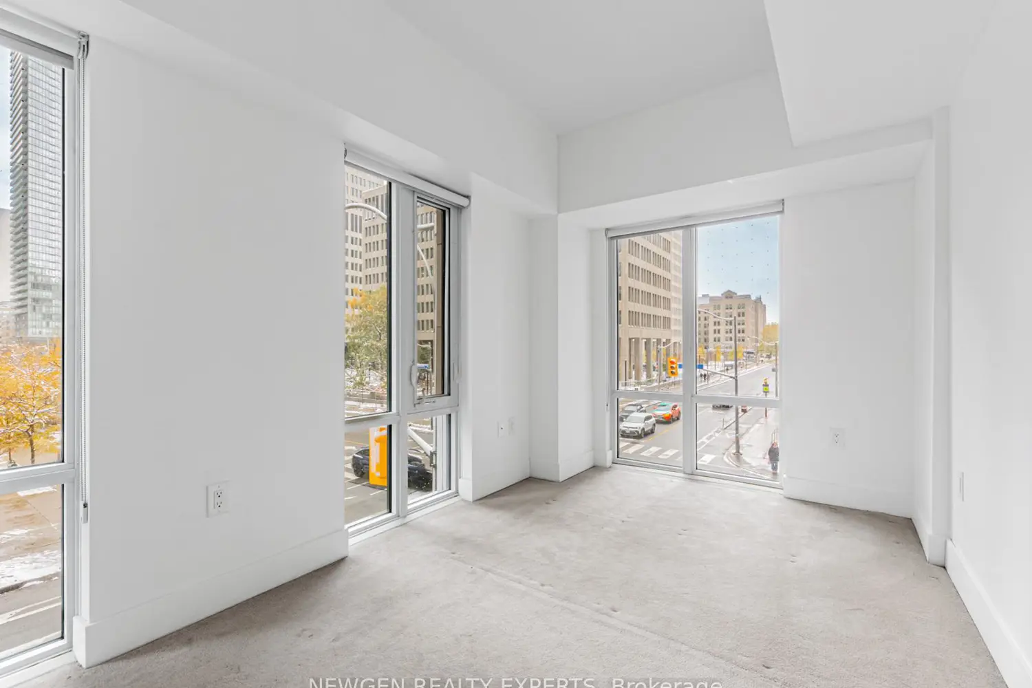 Additional image 16 of 955 Bay Street 208