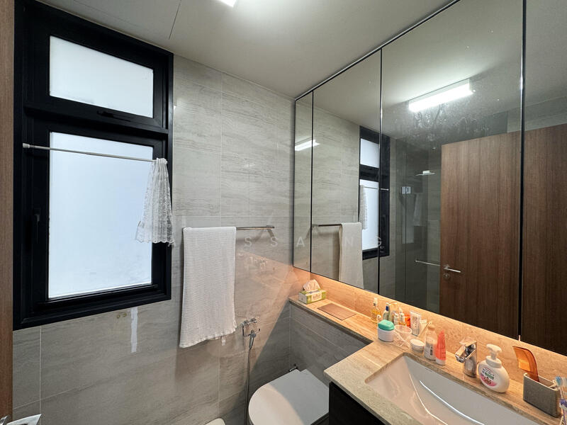 Additional image 7 of 2 Fourth Avenue