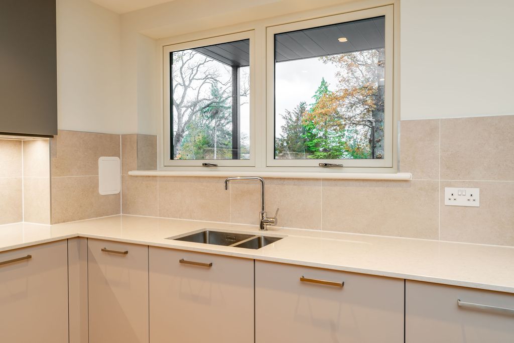 Additional image 7 of 3 bed flat for saleFlat 4, 9 Barnton Avenue West, Edinburgh EH4