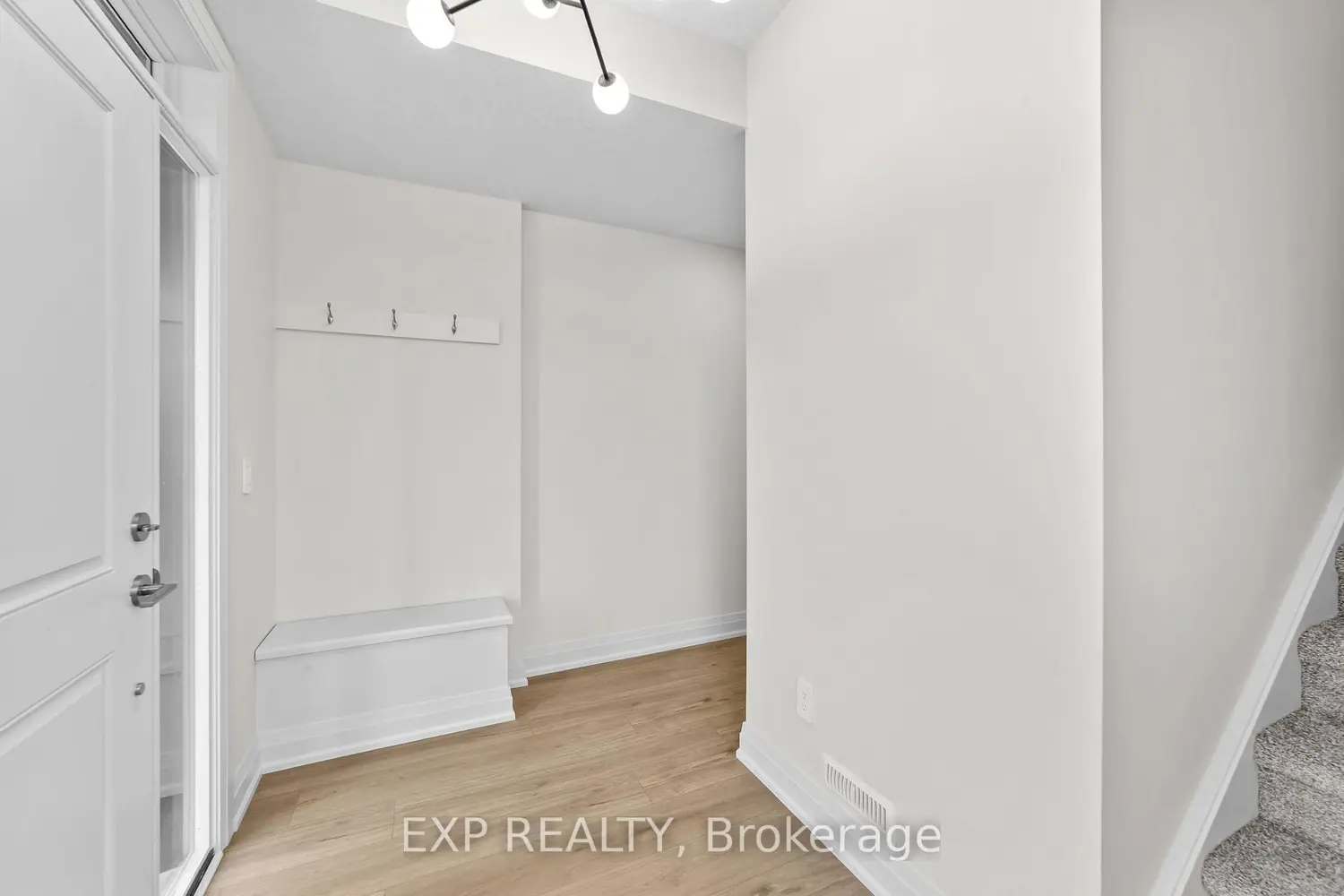 2605 Kettering Place 10 photo 4