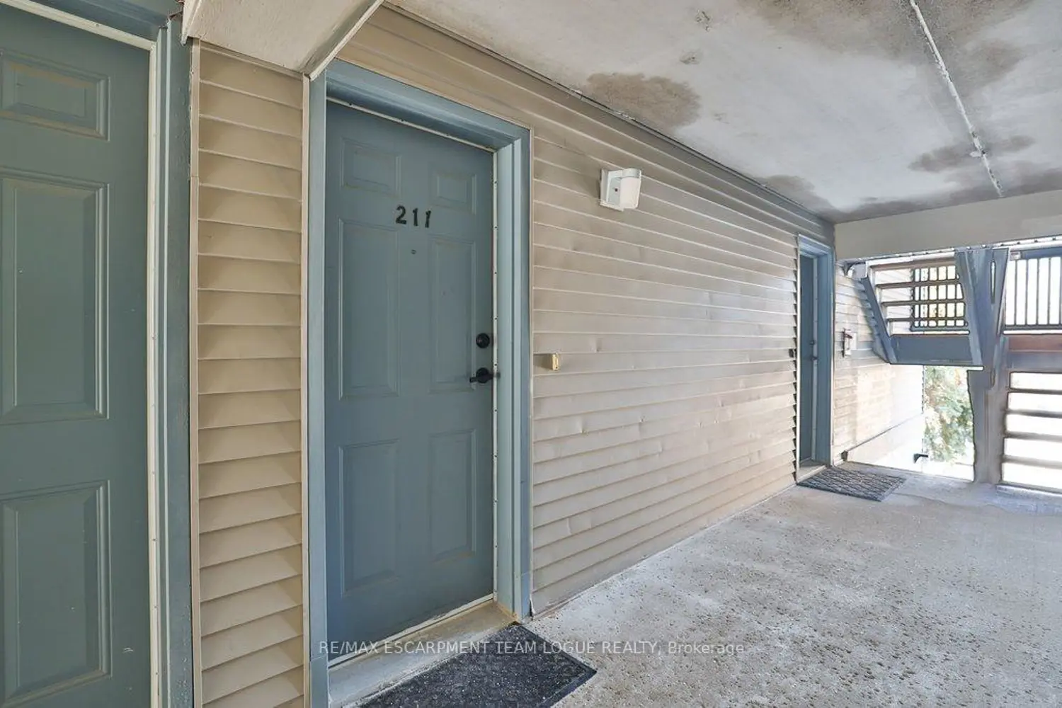 Additional image 2 of 2010 Cleaver Avenue 211