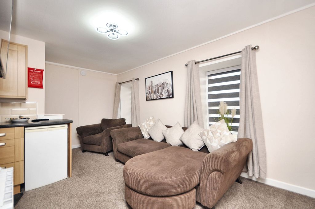 Additional image 5 of 2 bed flat for sale102 Queen Street, Newton Stewart DG8