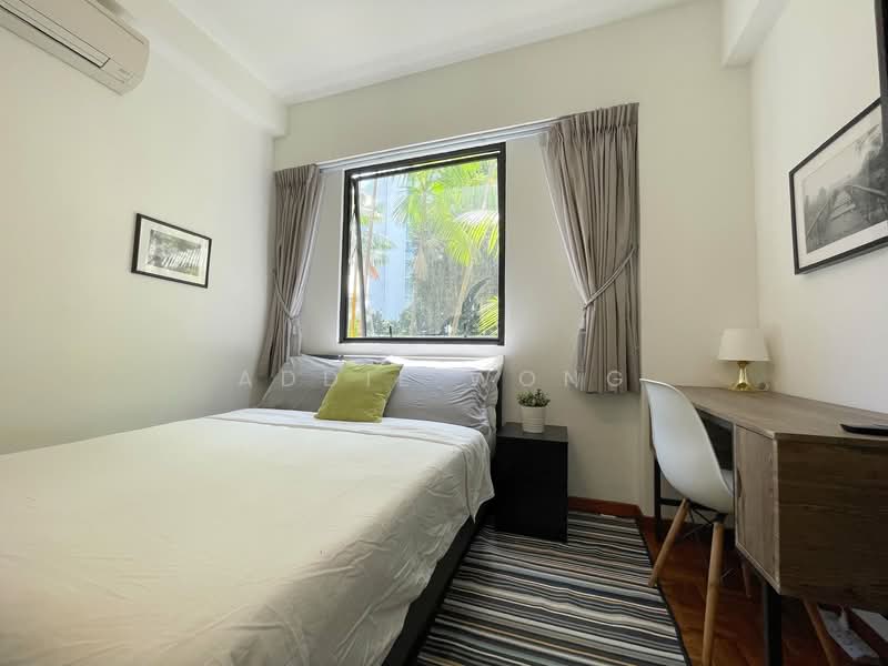 CBD Fringe | Full Condo Facilities | Naturally Bright & Spacious